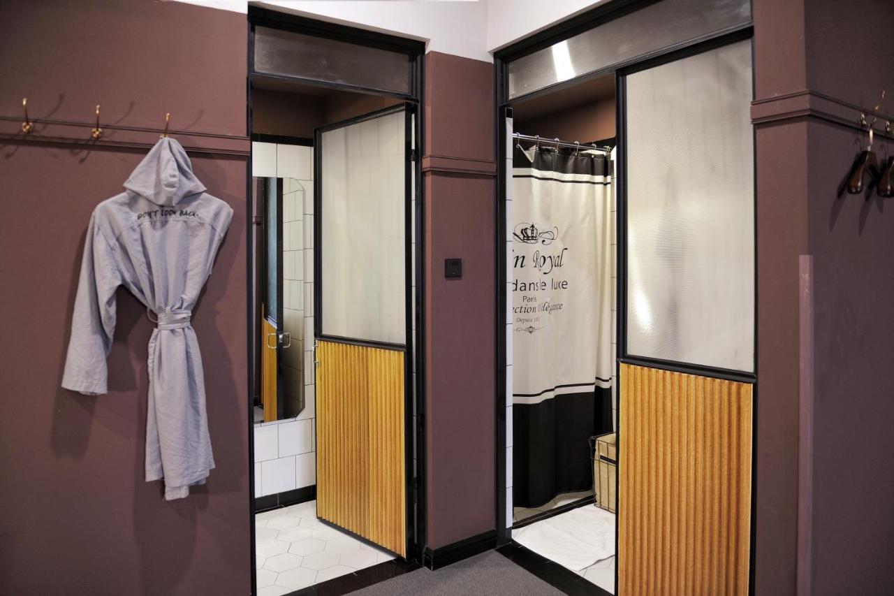 Urside The Bund 4*